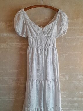 535a. white Jessica Simpson puff sleeve cottagecore tiered maxi dress, XS